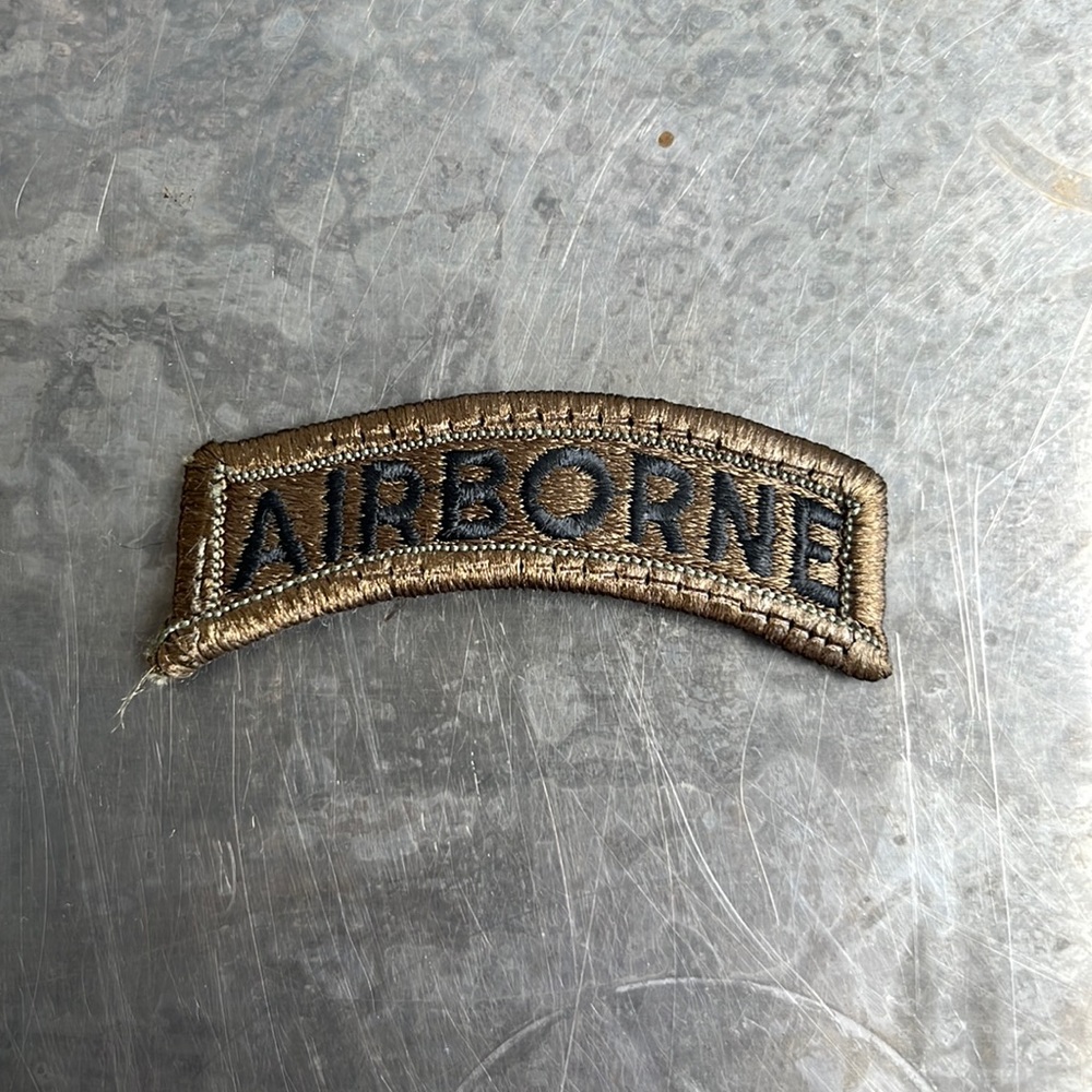 AIRBORNE fully embroidered arch patch, vintage